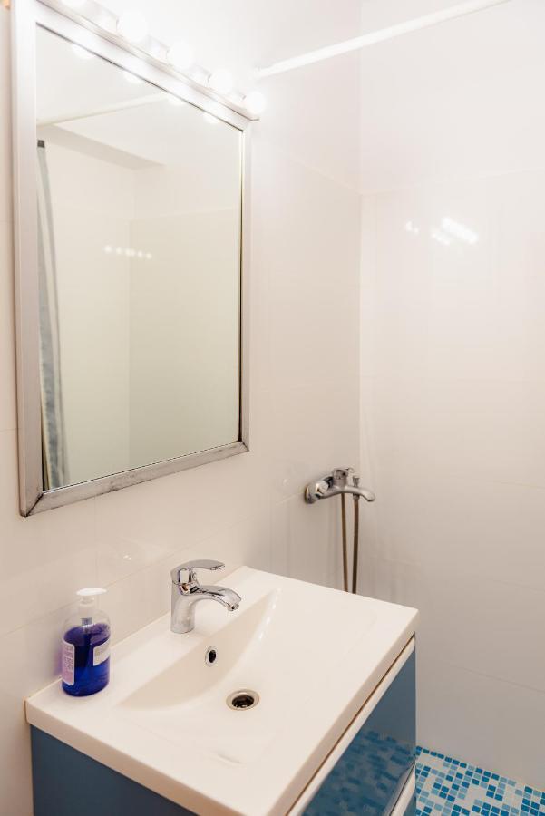 City Center Downtown Apartment Bukarest Eksteriør billede