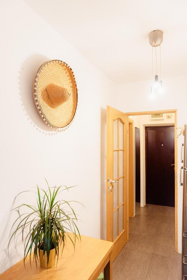 City Center Downtown Apartment Bukarest Eksteriør billede